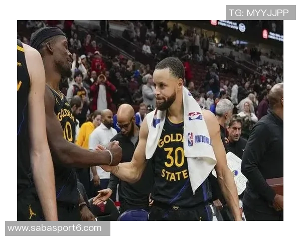 巴特勒如何与勇士完美契合库里称赞其赢球智慧与团队精神 巴特勒如何与勇士完美契合库里称赞其赢球智慧与团队精神