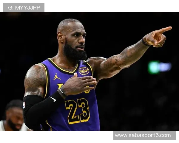 詹姆斯回顾18赛季自信满满称那年自己在场上无所不能 詹姆斯回顾18赛季自信满满称那年自己在场上无所不能