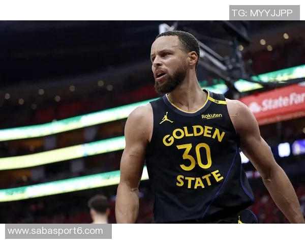 假期学习不放松库里首节火力全开轰下11分展现超强状态 假期学习不放松库里首节火力全开轰下11分展现超强状态